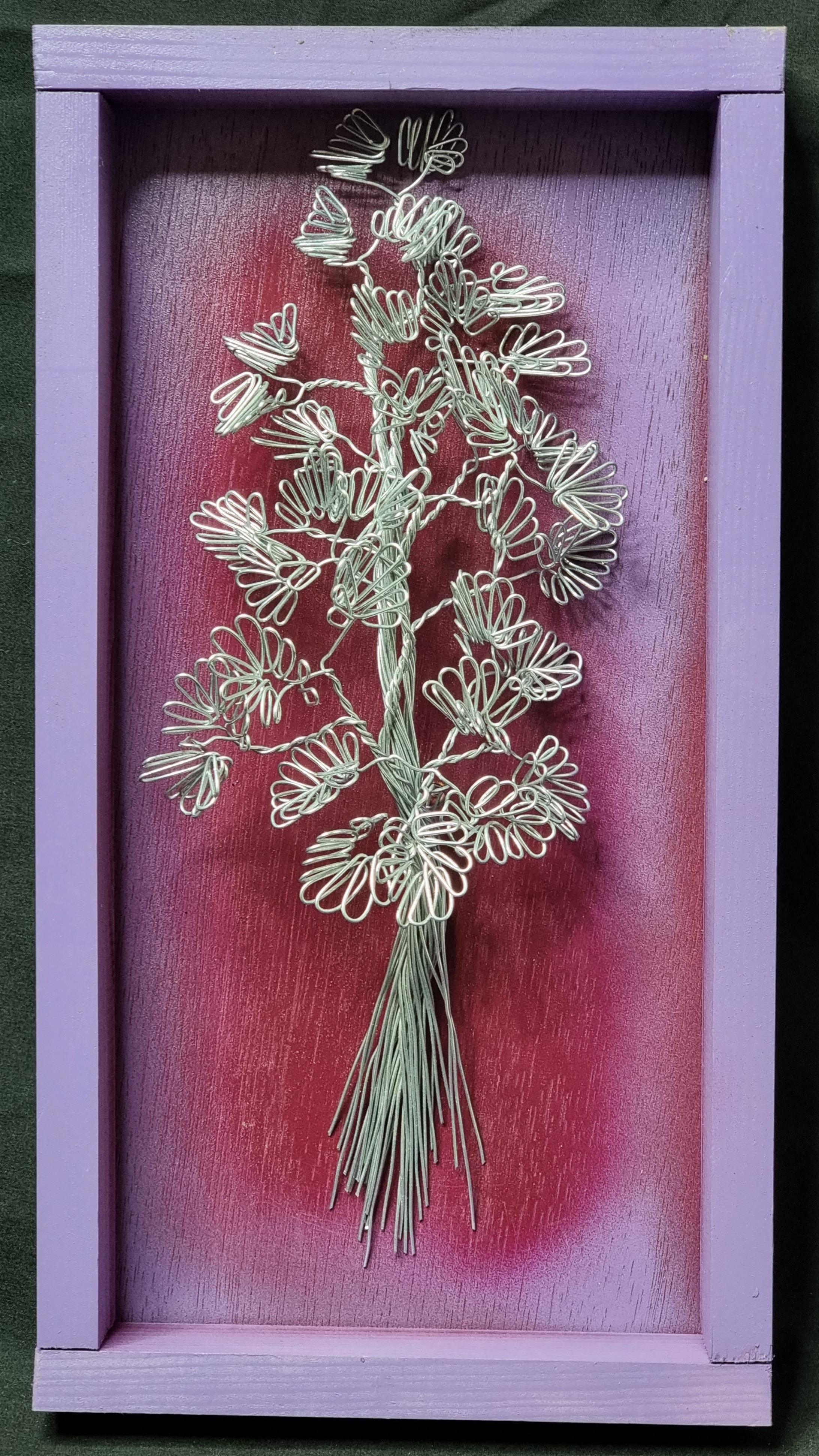 TABLEAU arbre en fer fleur marguerite DÉCORATION  EFFET 3D SUR FOND rouge violet ET CADRE violet FAIT MAIN